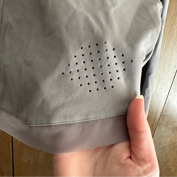 Gymshark x Whitney Simmons V1 Women’s Gray Long Sleeve Cropped Workout Top XL - Picture 10 of 14